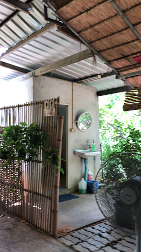 Opinii despre ธ.ธราธร(นายอ้วน) ก๋วยเตี๋ยวเรืออยุธยา สาขา1 în เมือง - การบริการอาหารและที่พัก