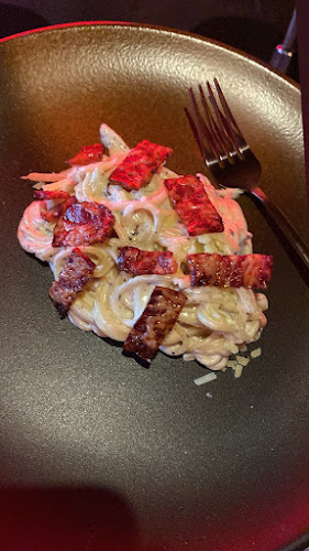 Fánróng Cafe & Bar - การบริการอาหารและที่พัก