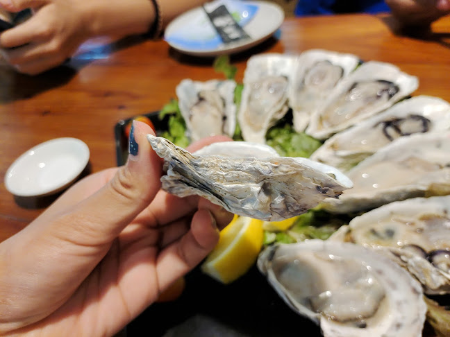 อุโอเทรุซุยซัน ซูชิ ภูเก็ต– ราไวย์ บีช - การบริการอาหารและที่พัก