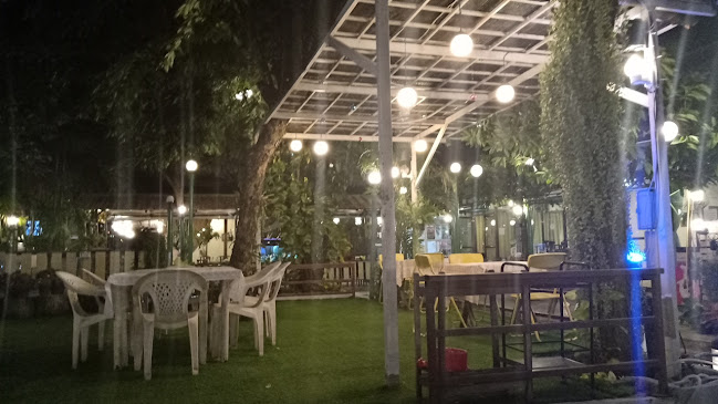 Opinii despre ครัวสวนปลา รีสอร์ท แอนด์ เรสเตอรองก์ în อำเภอเมืองอุบลราชธานี - การบริการอาหารและที่พัก