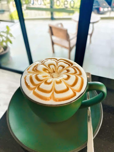 65 92 ซ. ระเงง ตำบล วิชิต อำเภอเมืองภูเก็ต ภูเก็ต 83000