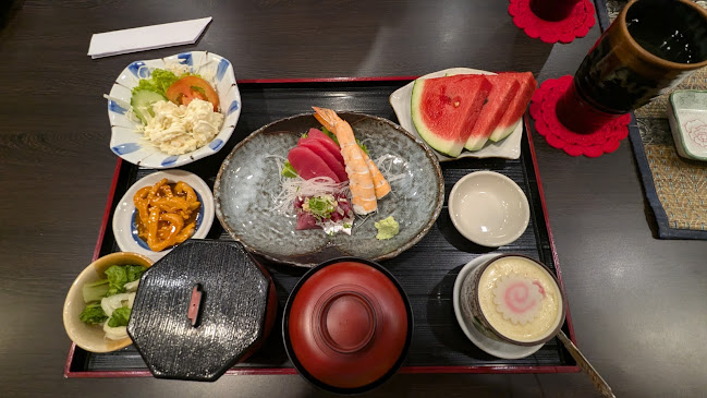 Anego - การบริการอาหารและที่พัก