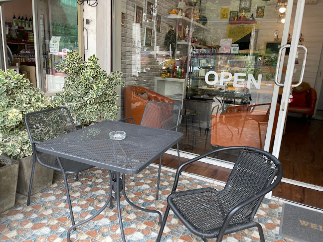 Tonaor Homemade & Cafe - อำเภอบางละมุง