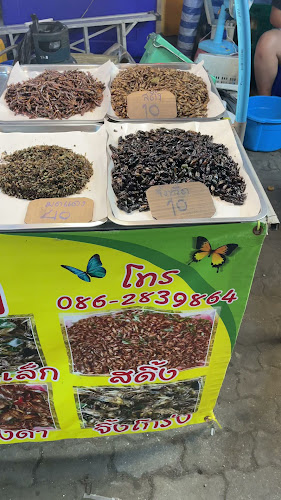 ตลาดปลายแหลมสะพานหิน - อำเภอเมืองภูเก็ต