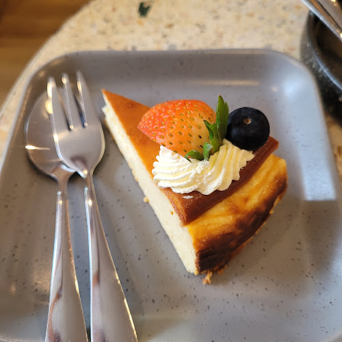 เลขที่ 107 ถนน พญาลิไท เมือง พิษณุโลก 65000