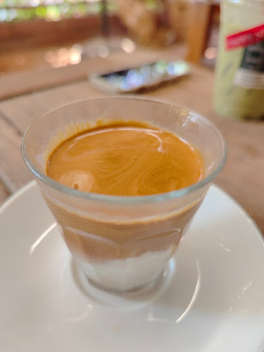 Comentarii opinii despre 379 Drip กาแฟเรียบง่ายใต้ถุนบ้านเลขที่ 379