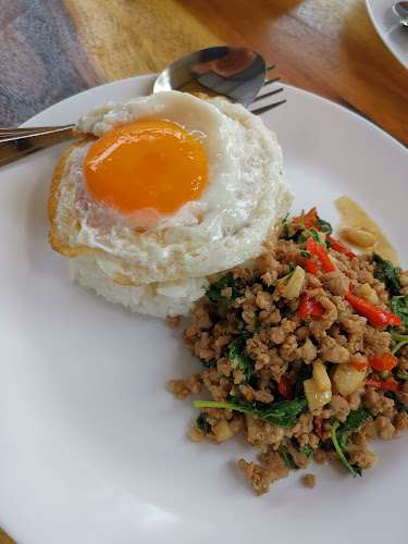 อาม่า AMA Restaurant​ & ​Bar - การบริการอาหารและที่พัก