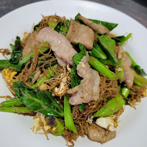 Opinii despre ราดหน้าราโด โกหน่ำ în อำเภอหาดใหญ่ - การบริการอาหารและที่พัก