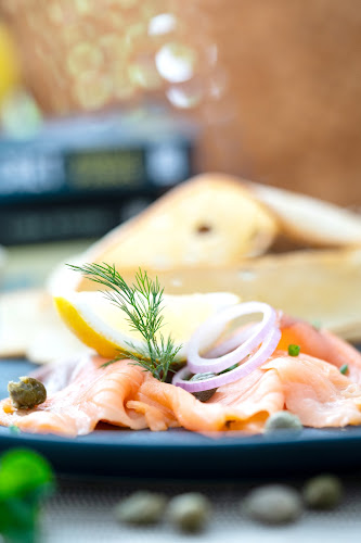 Cherngtalay 111 ซอย เชิงทะเล 16 ตำบลเชิงทะเล อำเภอถลาง ภูเก็ต 83110