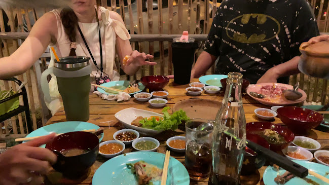 Opinii despre แจ่วฮ้อนโรลไฟ în อำเภอเมืองนครสวรรค์ - การบริการอาหารและที่พัก