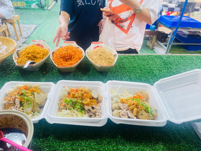 ก๋วยเตี๋ยวแห้งโบราณ สาขา ตลาดใหญ่มากมาร์เก็ต จอมเทียน