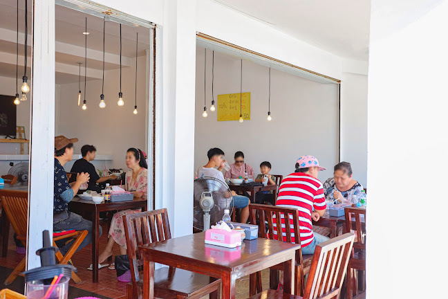 Comentarii opinii despre ก๋วยเตี๋ยวดูดี๋ ลุงดอน พัทยา (DooDee jomtien restaurant)