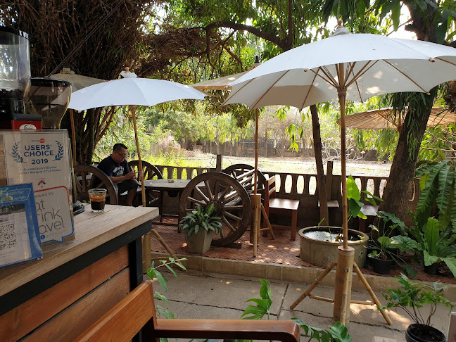 Comentarii opinii despre 379 Drip กาแฟเรียบง่ายใต้ถุนบ้านเลขที่ 379