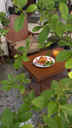 Opinii despre CAFH : Cafe at Home în อำเภอเมืองภูเก็ต - การบริการอาหารและที่พัก