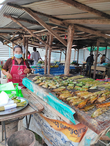 Comentarii opinii despre ตลาดนัดสี่แยกตาปาน