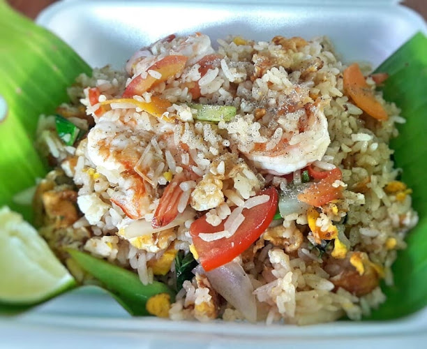 ร้านข้าวปั้นโภชนา(อาหารป่า) - การบริการอาหารและที่พัก
