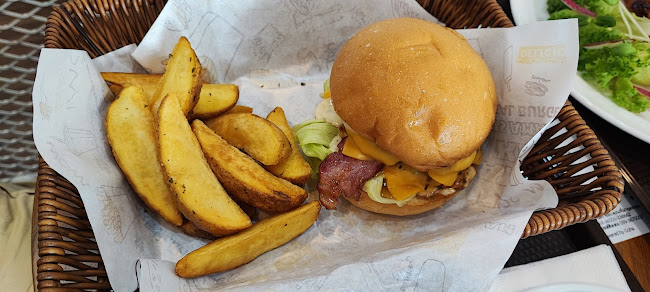 OopS burger สาขาปทุมทอง พิษณุโลก