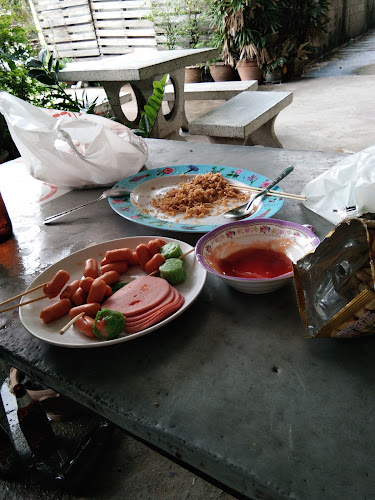 Opinii despre ตลาดอ่าวทอง în อำเภอศรีราชา - การบริการอาหารและที่พัก