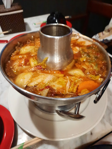 Opinii despre ร้านเนื้อหอม​ ริมมูล​ อุบลราชธานี​ (Nuehom​ Restuarant)​ în เมือง - การบริการอาหารและที่พัก