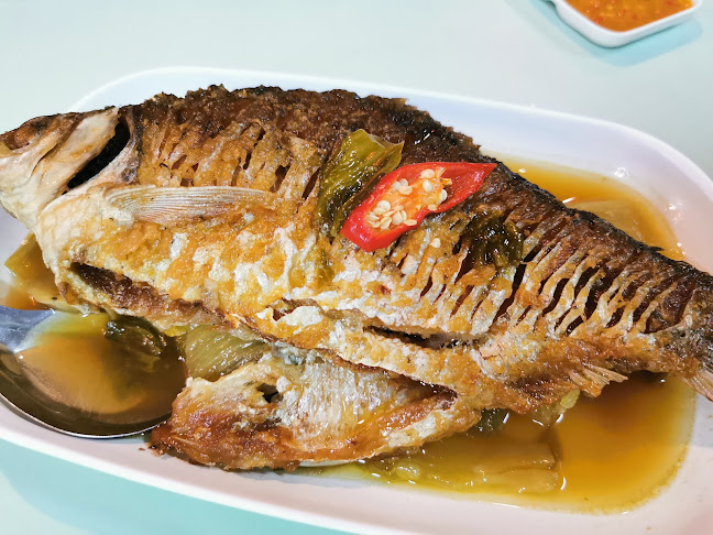 ข้าวต้มปักนั้ง 60 ปี - การบริการอาหารและที่พัก