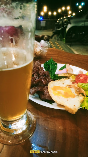 103 จักรวาล 19 วัดไทรย์ 2 ซ. หมู่บ้านการเคหะ วัดไทรย์ เมือง นครสวรรค์ 60000