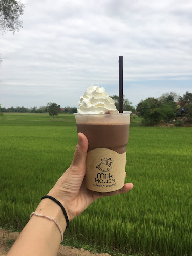 Milk House บ้านนม - การบริการอาหารและที่พัก