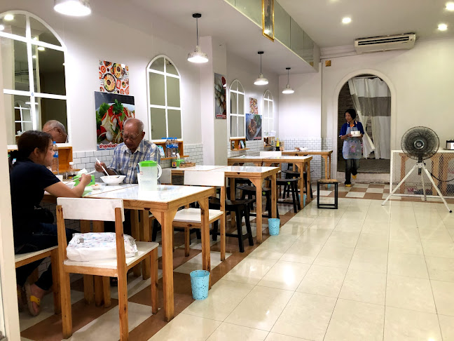 ตุ้ย ลูกชิ้นปลา-ขอนแก่น