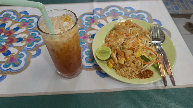 Opinii despre Rosthip Restaurant în อำเภอกะทู้ - การบริการอาหารและที่พัก