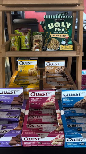 ไทเกอร์ กริลล์ - การบริการอาหารและที่พัก