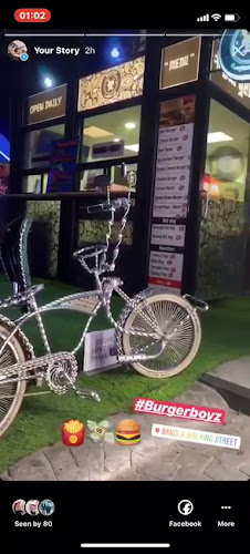 Burgerboyz - การบริการอาหารและที่พัก