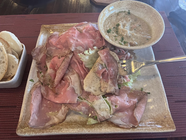 30175 Bistro - การบริการอาหารและที่พัก