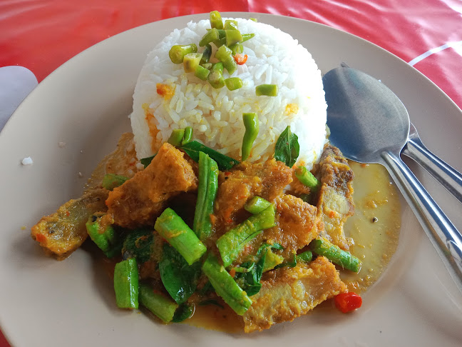 ร้านน้ำทิพย์ อาหารตามสั่ง