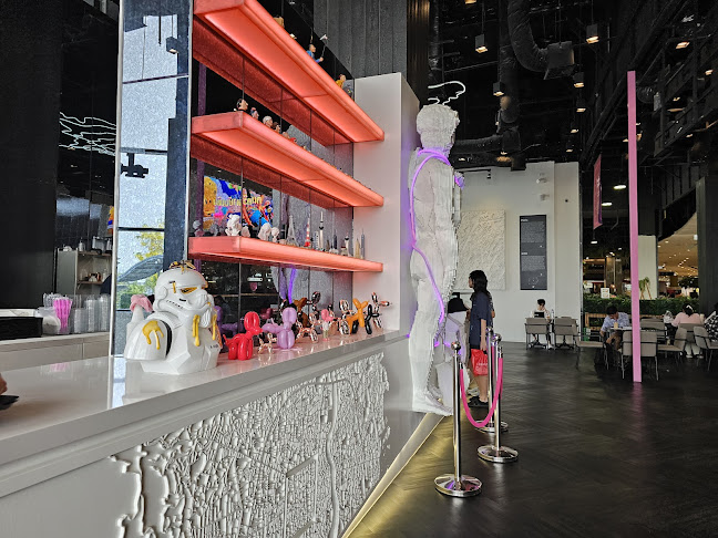990 Central Korat, 1st floor, 998 Mittraphap - Nongkai Road, อำเภอเมืองนครราชสีมา นครราชสีมา 30000