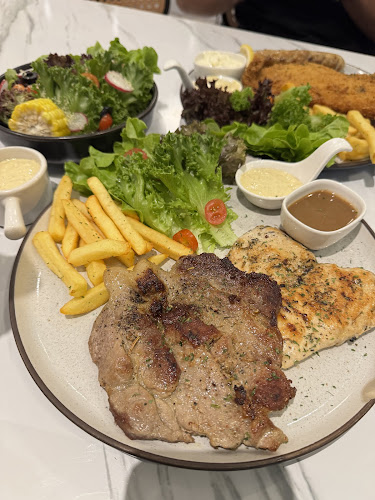 Good Grill - Steak Salad Pasta