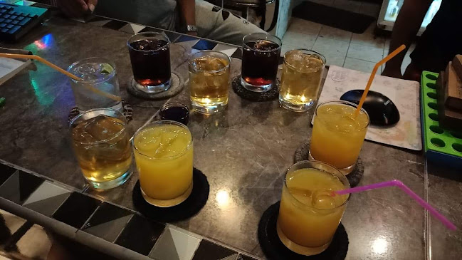 Nans' Bar - การบริการอาหารและที่พัก