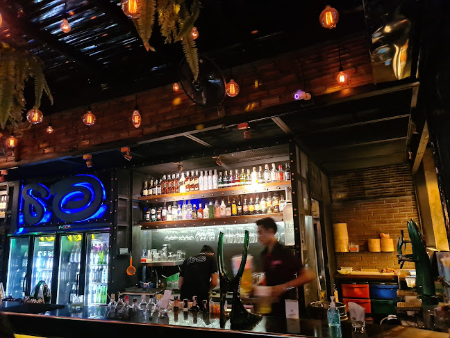 58 ถ. อ๋องซิมผ่าย ตำบลตลาดใหญ่ อำเภอเมืองภูเก็ต ภูเก็ต 83000