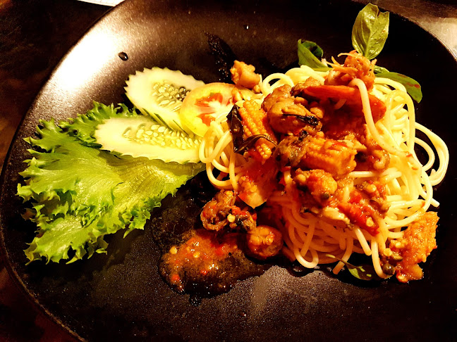 เจริญสุข -Jaroensuk - การบริการอาหารและที่พัก