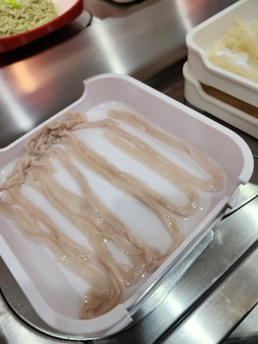 อี้จาสุกี้หม่าล่า สาขาพัทยา - การบริการอาหารและที่พัก