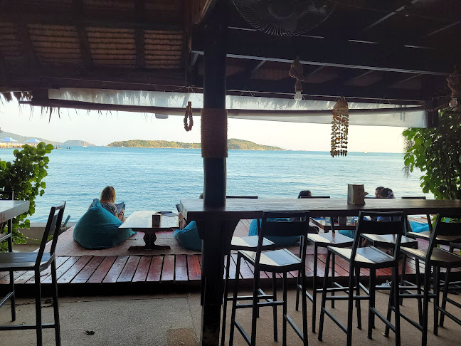 นิกิต้า - การบริการอาหารและที่พัก