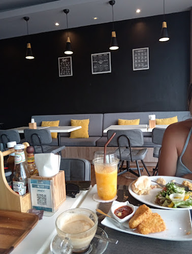 Mayday Coffee & Bar - อำเภอกะทู้