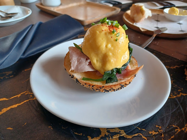 Robin Hood Tavern - อำเภอบางละมุง