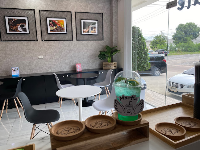 Martin cafe สาขา พัทยาเหนือ - การบริการอาหารและที่พัก