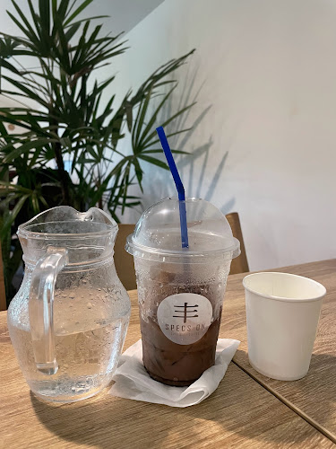 Opinii despre Specs on Specialty coffee în อำเภอหาดใหญ่ - การบริการอาหารและที่พัก