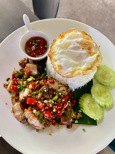 Comentarii opinii despre บ้านคุณตาลอฟท์คาเฟ่ @แหลมฉบัง