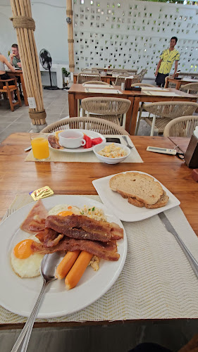 Opinii despre Yellow Beach Samui în อำเภอเกาะสมุย - การบริการอาหารและที่พัก