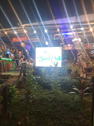 Opinii despre Sweet Chilli Restaurant & Bar @Karon Beach în อำเภอเมืองภูเก็ต - การบริการอาหารและที่พัก