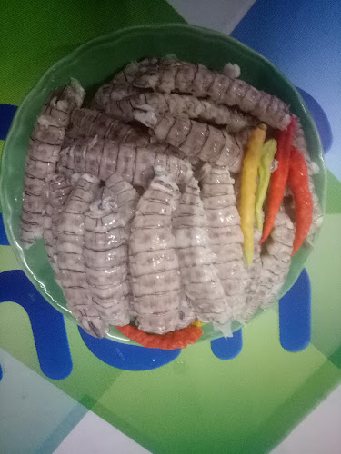 เฮียตั้น ซีฟู๊ด - การบริการอาหารและที่พัก