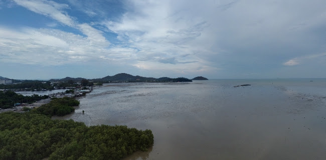 ตลาดปลายแหลมสะพานหิน