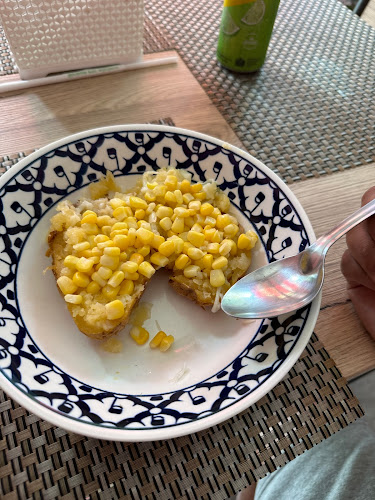 La Papa - การบริการอาหารและที่พัก