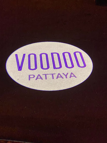 VOODOO Pattaya - การบริการอาหารและที่พัก